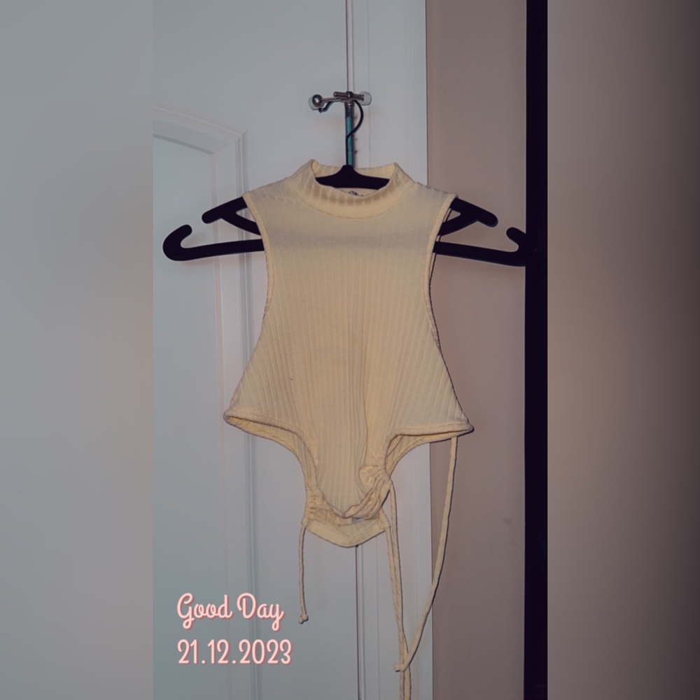 Fashion Nova Women’s Top - Yellow